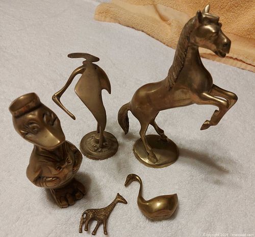  Brass Variety of Collectibles (1 of 10)
