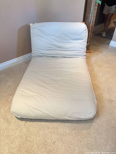 Single/Twin Beige Futon Mattress & Wooden Slatted Frame (1 of 3)