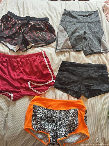 Lot of workout clothes (11 pieces) (1 of 9)