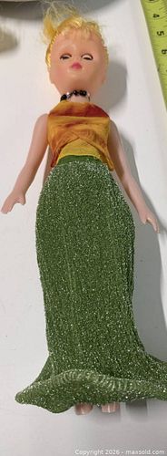 13 in Blonde-Haired Fashion Doll with Original Clothing (1 of 3)