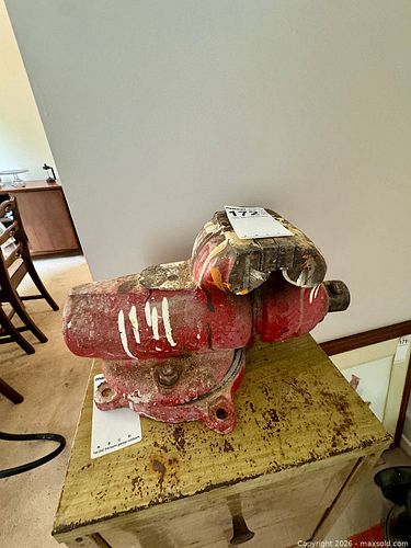 Heavy Duty Steel Bench Vise (1 of 10)