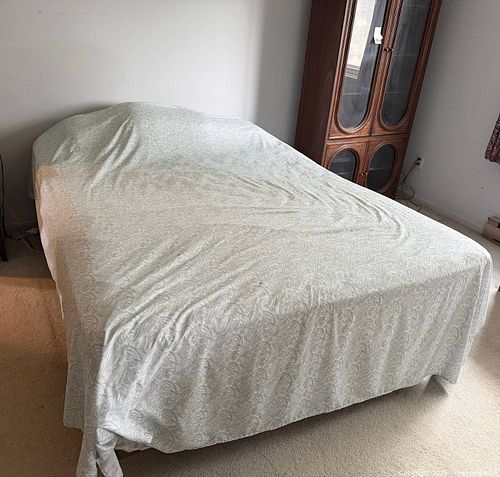 Queen Size Bed Frame, Paisley Bedding (1 of 3)
