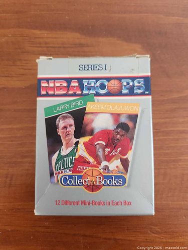 NBA Hoops Collect-A-Books Series I Box with Mini-Books (1 of 10)