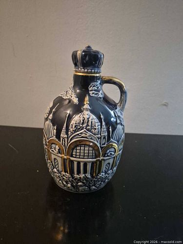 Blue and White Ceramic Decorative Bottle / Music Box (1 of 7)