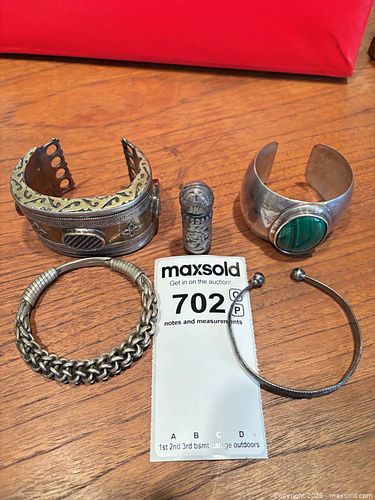 Lot #702 (1 of 20)