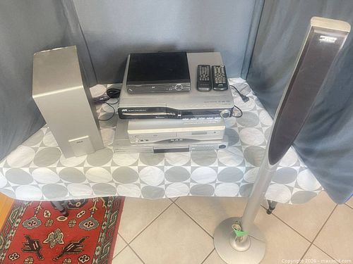 Home Audio Components Lot — JVC, Panasonic, RCA, Sylvania (1 of 3)