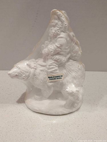 Creative Crafts / California Creations Ceramic Santa Polar Bear Figurine (1 of 7)