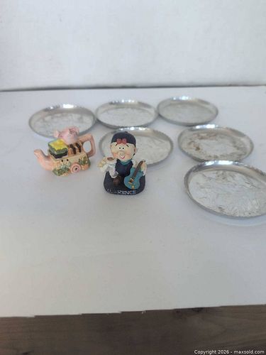 Lot of 6-10 Small Collectibles: Mini Teapots, Figurines & Coasters (1 of 12)