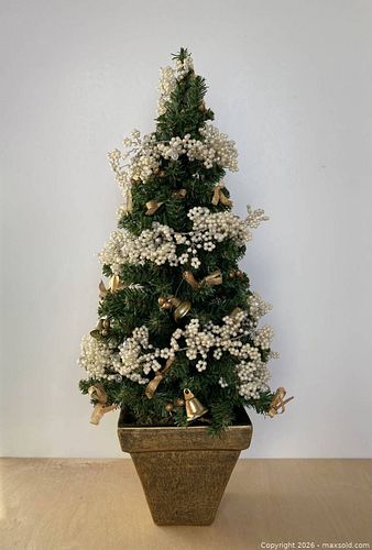 Artificial Christmas Tabletop Tree — Green/Gold/Ivory (1 of 9)