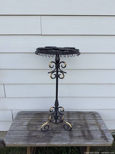 Metal Iron Candle Holder (1 of 7)