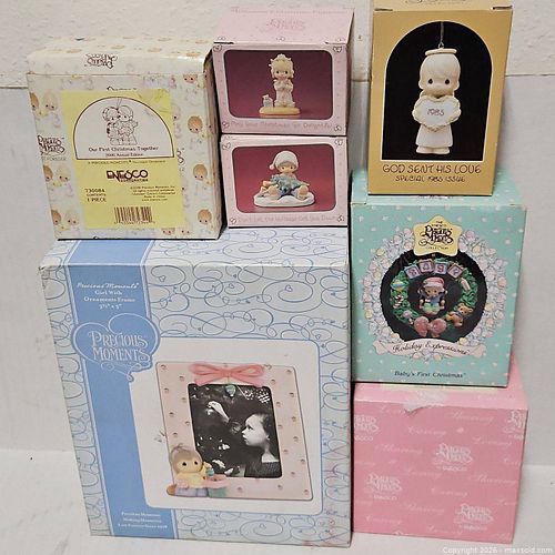 Lot Of Vintage Precious Moments (1 of 5)