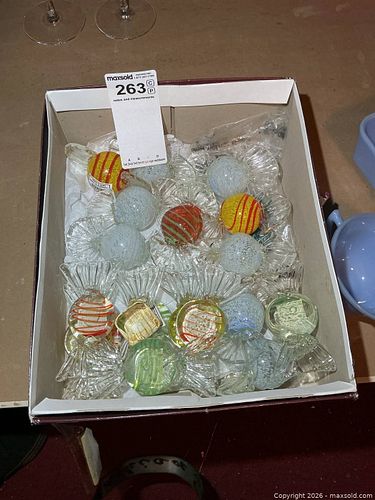 Lot #263 (1 of 6)