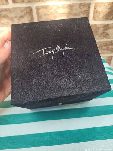 Lot #16 (1 of 5)