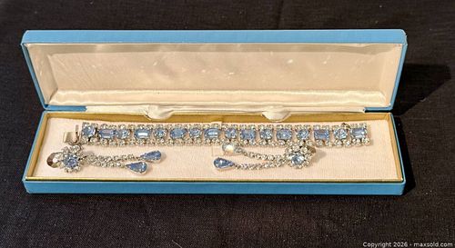 Lot #204 (1 of 10)
