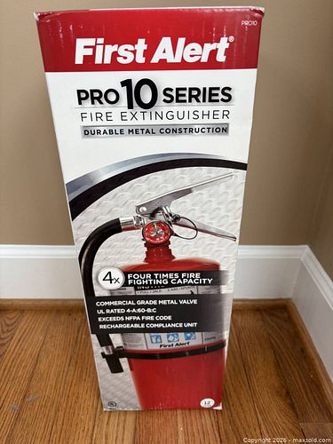 First Alert Pro 10 Series ABC Dry Chemical Extinguisher  (1 of 4)
