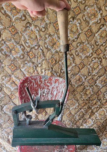Vintage Press Tool (1 of 3)