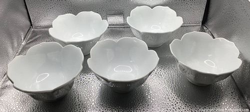 Set of 5 White Porcelain Scalloped Lotus Petal Bowls (1 of 5)