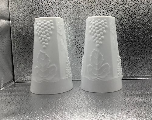 White Milk Glass Tumbblers with Grapevine Relief, Set of 2 (1 of 4)