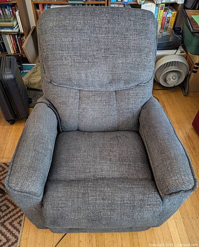 La-Z-Boy Kipling P16758 Power Wall Recliner – Gray Upholstery (1 of 9)