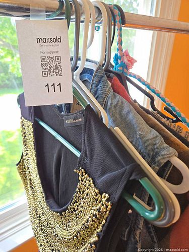 Women's Modern Clothing Lot A (1 of 20)