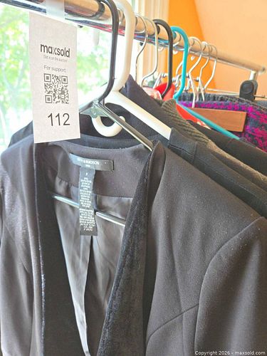 Women's Modern Clothing Lot B (1 of 19)