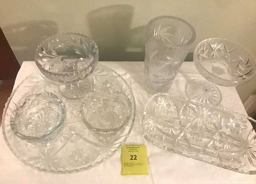 Vintage glassware collection (1 of 17)