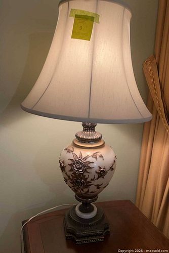 vintage Hollywood Regency table lamp featuring an opalescent glass body with raised bronze roses - B (1 of 7)