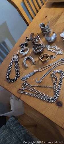 Mixed Lot of 10–15 Assorted Necklaces & Bracelets (1 of 6)