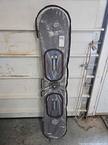 Lot #173 (1 of 6)