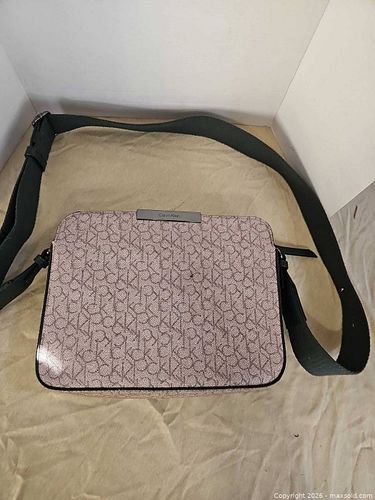 Calvin Klein bag (1 of 9)