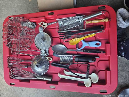 Vintage kitchen utensils  (1 of 5)