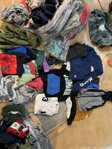 Boys kids clothing (1 of 9)