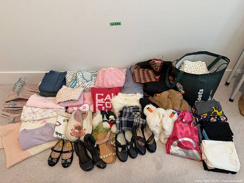 Lot of 20–40 Toddler Children's Clothing, Shoes & Accessories (1 of 10)