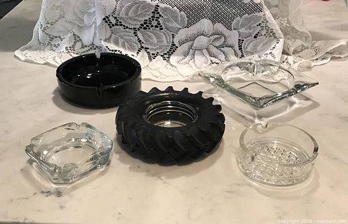 Ashtrays (1 of 8)