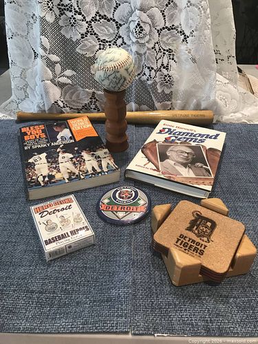 Detroit Tigers Memorabilia (1 of 4)