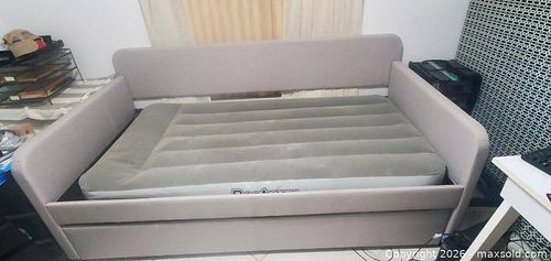 Day Bed Gray (1 of 4)