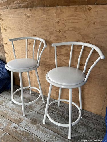 Pair of White Metal Bar Stools with Upholstered Backrest (1 of 5)