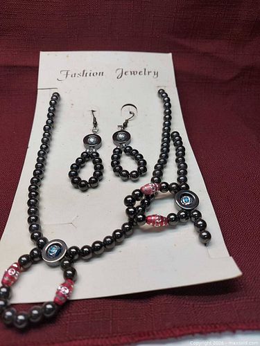 Fashion jewelry set  (1 of 3)