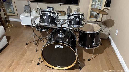 PDP by DW Concept Maple Acoustic Drum Kit, Black (1 of 15)