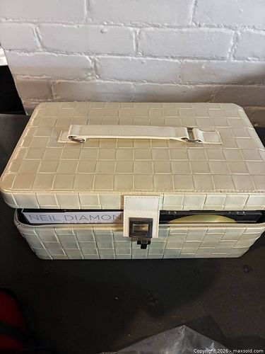Lot of 25-50 Audio CDs (Commercial & CD-R) with Woven Vinyl Carrying Case (1 of 5)