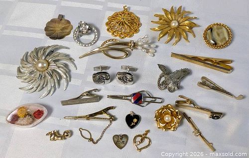 MIXED JEWELRY LOT (1 of 20)