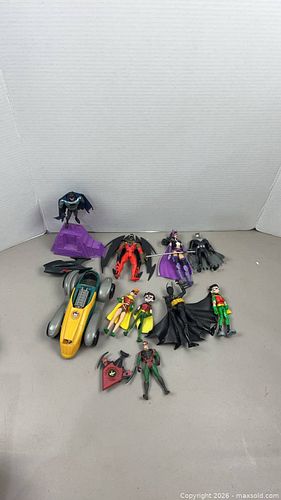 Lot #52 (1 of 4)