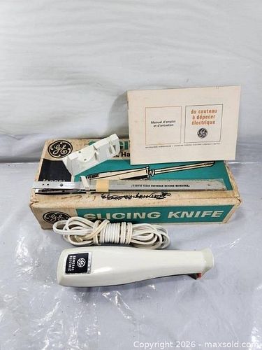 Slicing Knife with box  (1 of 3)