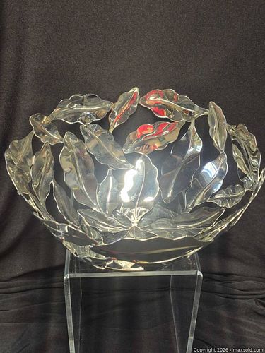 Silver Plated Metal Decorative Bowl with Leaf Motif, 10–12 in (1 of 5)