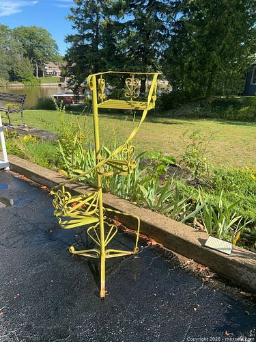 MCM Rare Vintage Olive Green 3-Tier Metal Plant Stand (1 of 7)