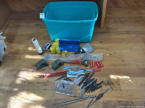 Hand Tools: Taps, Dies, Wrenches and More A (1 of 17)