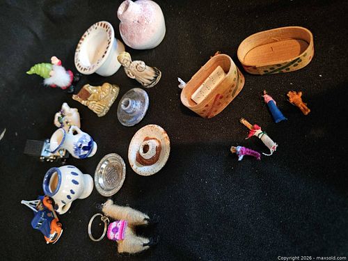Miniature Lot including Vintage Guatemalan Worry Dolls (1 of 3)
