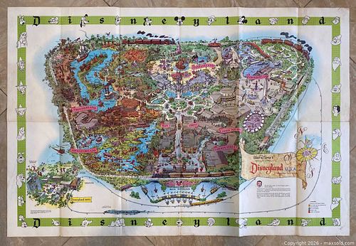 Vintage 1960s Disneyland Souvenir Park Map (1 of 14)