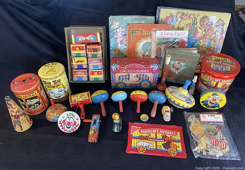 Vintage Circus & Carnival-Themed Toys, Books, Tins & More! (1 of 20)