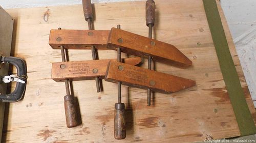 wood clamps (1 of 3)